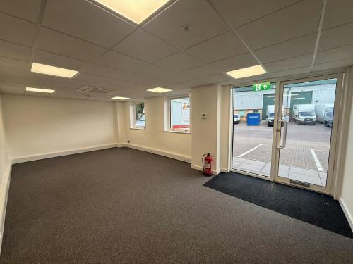 Unit 18, Rushy Platt Industrial Estate, Caen View, Swindon, SN5