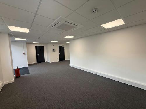 Unit 18, Rushy Platt Industrial Estate, Caen View, Swindon, SN5