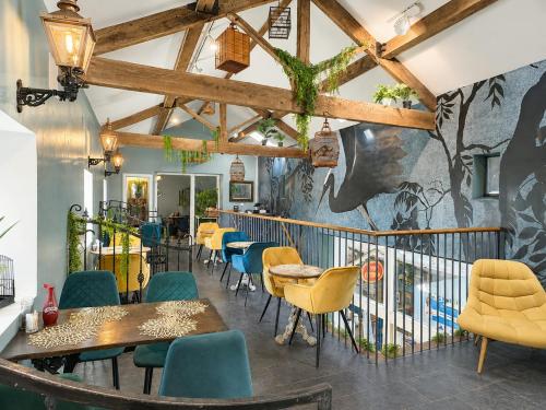 The Courtyard, A65, Settle, BD24