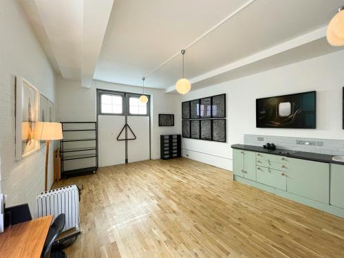Unit 1 Walmer Courtyard, 225-227 Walmer Road, Notting Hill, London, W11