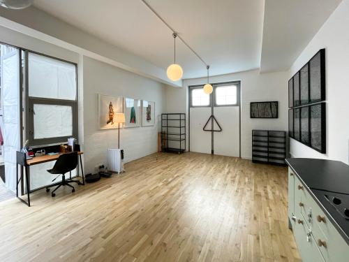 Unit 1 Walmer Courtyard, 225-227 Walmer Road, Notting Hill, London, W11
