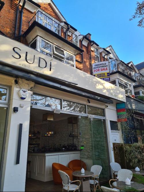 106 Kew Road, Richmond, TW9