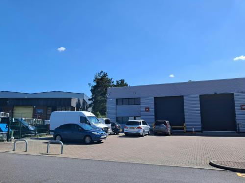 Unit 12C, The Western Centre, Bracknell, RG12