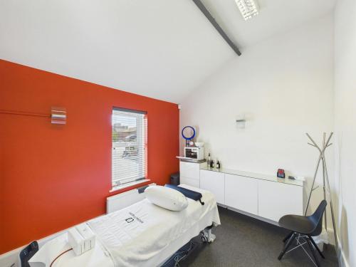 11 Friday Court, North Street, Thame, OX9