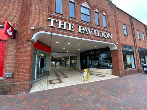 Kiosk, Pavilion Shopping Centre, High Street, Tonbridge, TN9