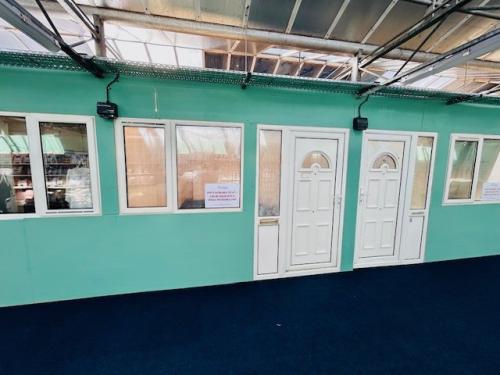 Studley Grange Garden Centre, Hey Lane, Wroughton, Swindon, SN4