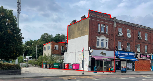 127 High Road, Woodford, London, E18