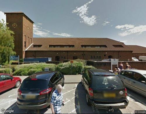 Unit 5, Chineham Shopping Centre, Chineham, Basingstoke, RG24