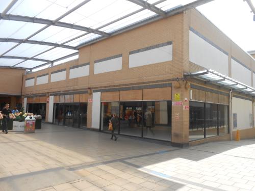 Unit 13, Erith Riverside Shopping Centre, Erith, DA8