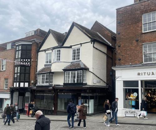77/81 High Street, Guildford, GU1