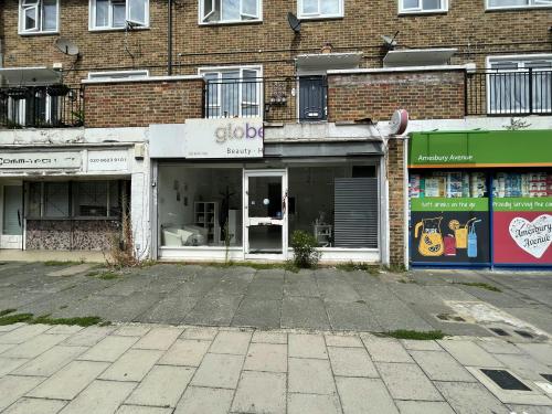 207 Amesbury Avenue, Streatham, London, SW2