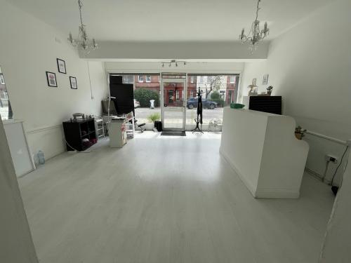 207 Amesbury Avenue, Streatham, London, SW2