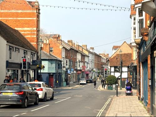 7 Reading Road, Henley-on-Thames, RG9