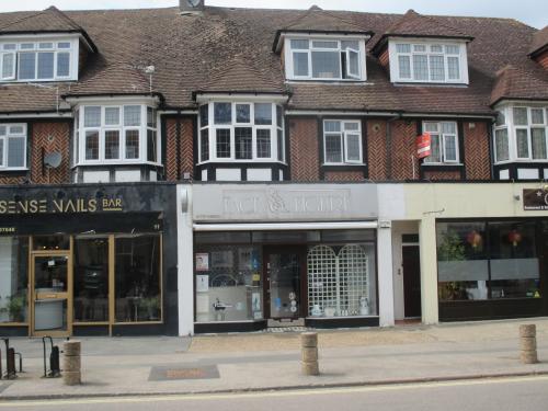 13 & 14 Bradmore Green, Brookmans Park, Herts, AL9