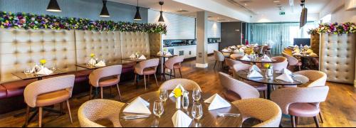 Holiday Inn, London Southend Airport, 77 Eastwoodbury Crescent, Southend-on-Sea, SS2
