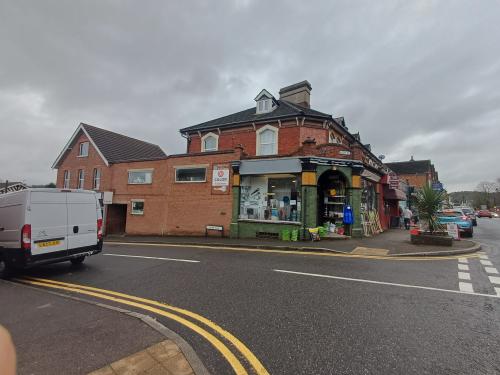 75 High Street, Woburn Sands, Milton Keynes, MK17