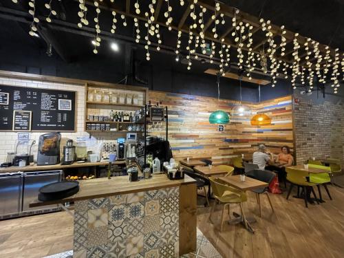 Unit Six, Stratford Shopping Centre, Stratford Mall, Stratford City, London, E15