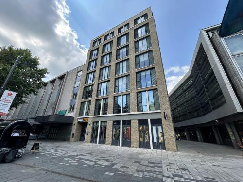 104-106 The Broadway, Stratford City, London, E15