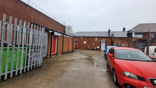 949-953 Spring Bank West, Hull, HU5