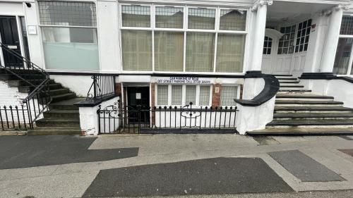 9 & 10 Wright Street, Hull, HU2