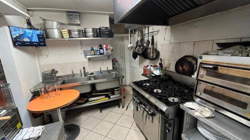 52 Hull Road, Hessle, HU13