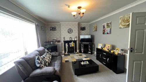 54 Hull Road, Hessle, HU13