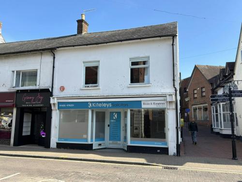 28 High Street, Ringwood, BH24