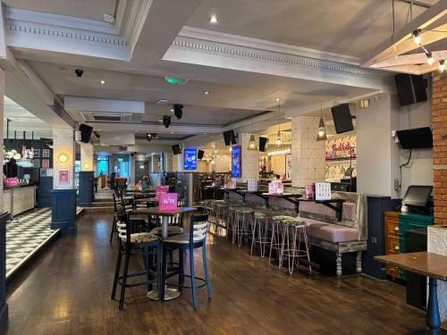 54 Hall Gate, Slug & Lettuce, Doncaster, DN1