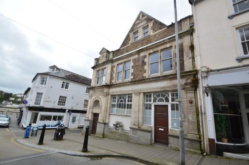5 High Street, Bideford, EX39