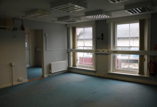 27 High Street, Ringwood, BH24