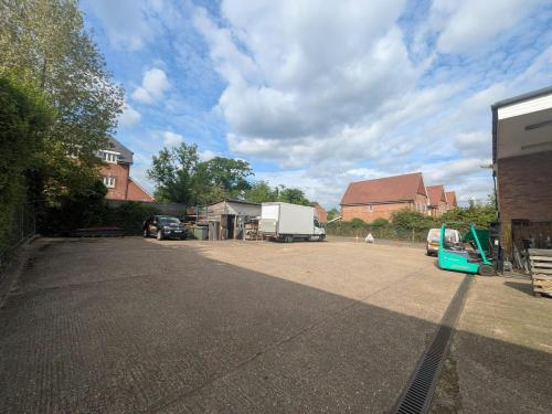 Unit 1, Littlemead Industrial Estate, Alfold Road, Cranleigh, GU6