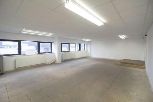Unit 8, Hampton Business Park, Bolney Way, Feltham, TW13