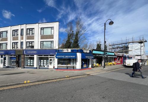 1 High Street, Sutton, SM1