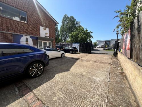 5 Wealdstone Road, Sutton, SM3