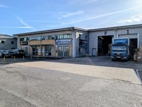 Unit 2 Northolt Trading Estate, Belvue Road, Northolt, UB5