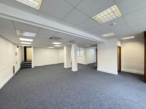 9 Market Place, Oundle, Peterborough, PE8