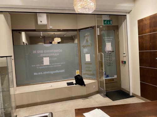 12, Queens Arcade, Briggate, Leeds, LS1