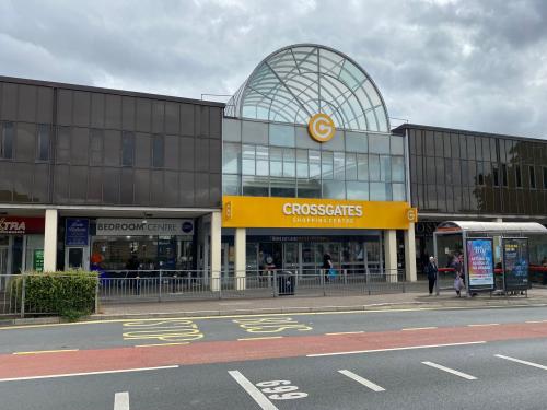 Unit 21, Crossgates Shopping Centre, Crossgates, Leeds, LS15