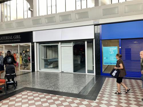Unit 20, Crossgates Shopping Centre, Crossgates, Leeds, LS15