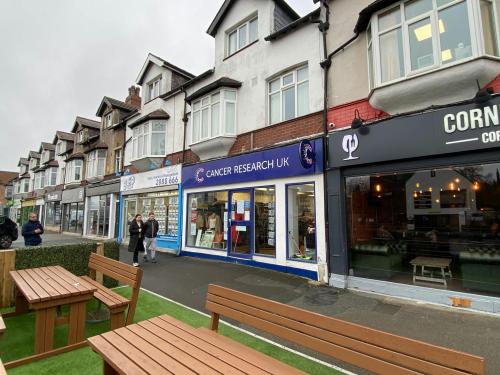 380 Harrogate Road, Moortown, Leeds, LS17
