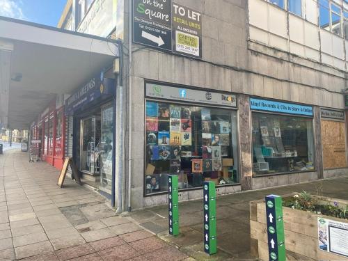 19 Kirkgate, Shipley, BD18