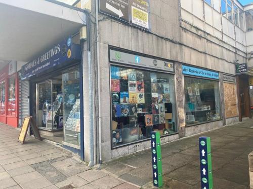 19 Kirkgate, Shipley, BD18