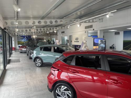 Car Showroom, Watling Street, Old Stratford, Milton Keynes, MK19