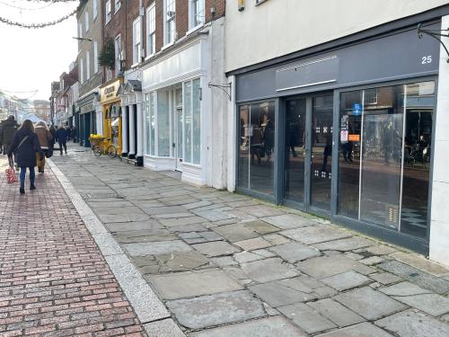 25 North Street, Chichester, PO19