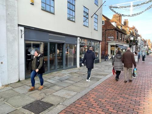 25 North Street, Chichester, PO19