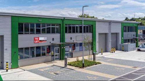 Unit 8, Trade City Luton, Kingsway, Luton, LU1